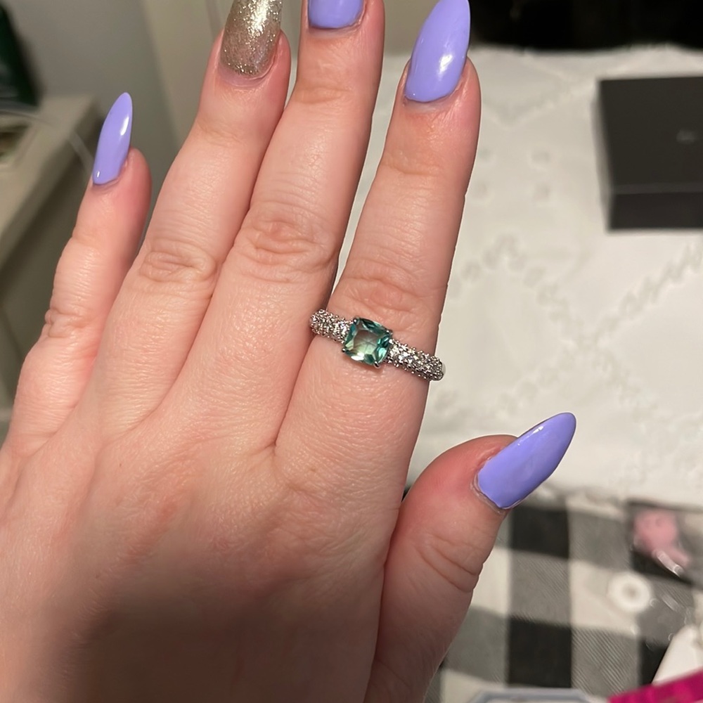 NWT Bomb Party Lime Ombré Ring Size 11